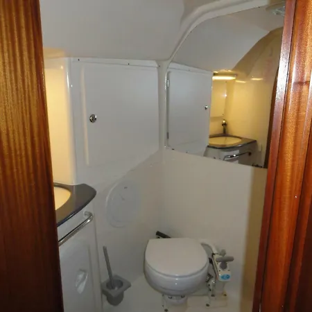 Hotel en barco Mrs Goodtower Notteri